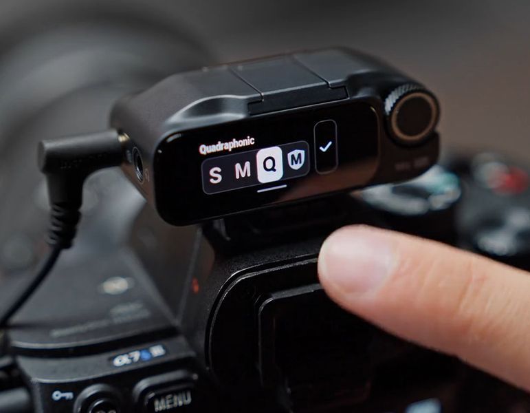 Беспроводная микрофонная система Insta360 Mic Pro (2TX+1RX)