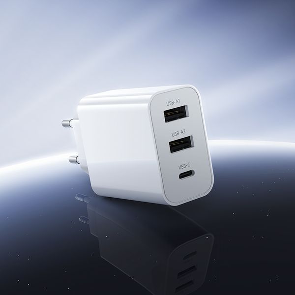 Сетевое зарядное устройство BOROFONE BA105A Stellar three-port charger White