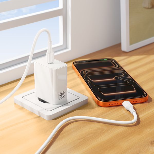 Сетевое зарядное устройство для HOCO C162A Source single port PD40W charger(EU) White