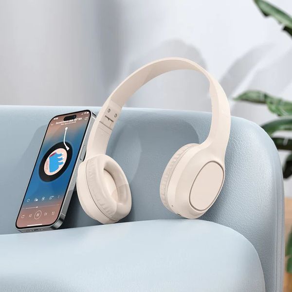 Бездротові накладні навушники HOCO W46 Charm BT headset Milky White