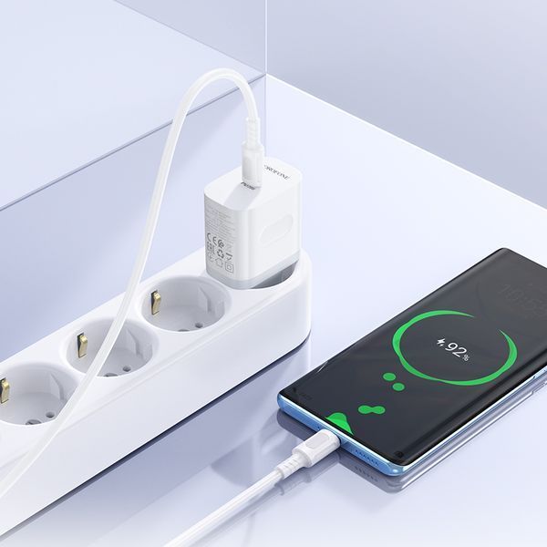 Сетевое зарядное устройство с кабелем BOROFONE BA99A Breeze single port PD20W Charger Set(C to C) White
